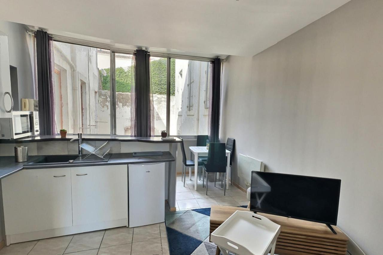 Des Appartements Au Calme Dans Un Immeuble Historique Beziers Exterior photo